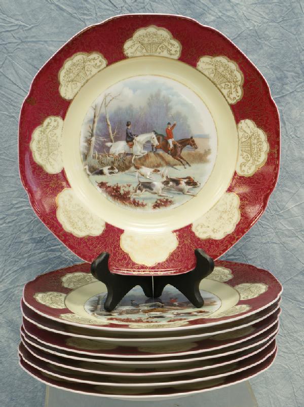8 Tirschenreuth, Bavaria porcelain plates : 8 Tirschenreuth, Bavaria porcelain plates depicting fox hunt scenes, 10 5/8" diameter