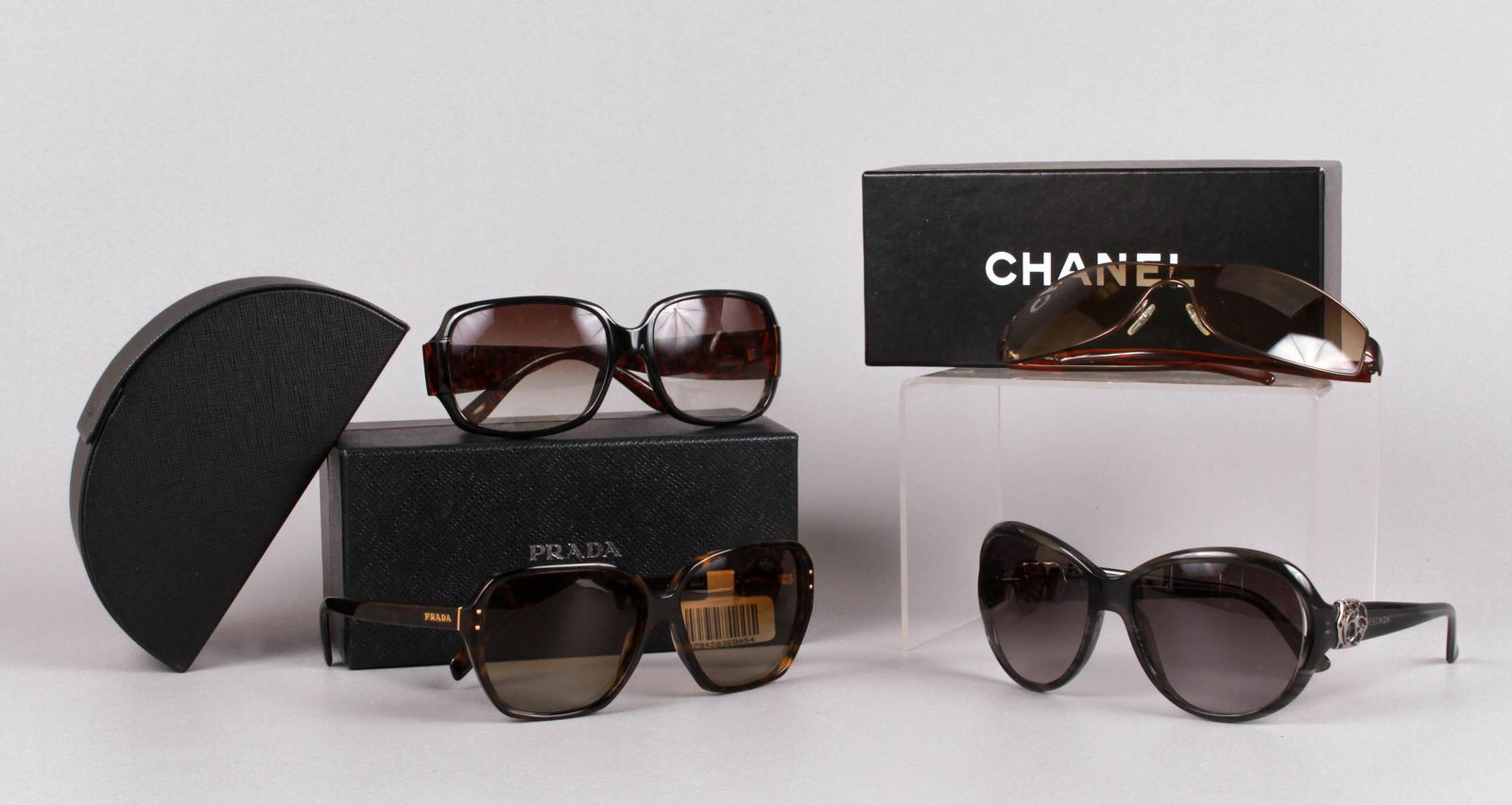 (4) Pair Designer Sunglasses (1 of 7)