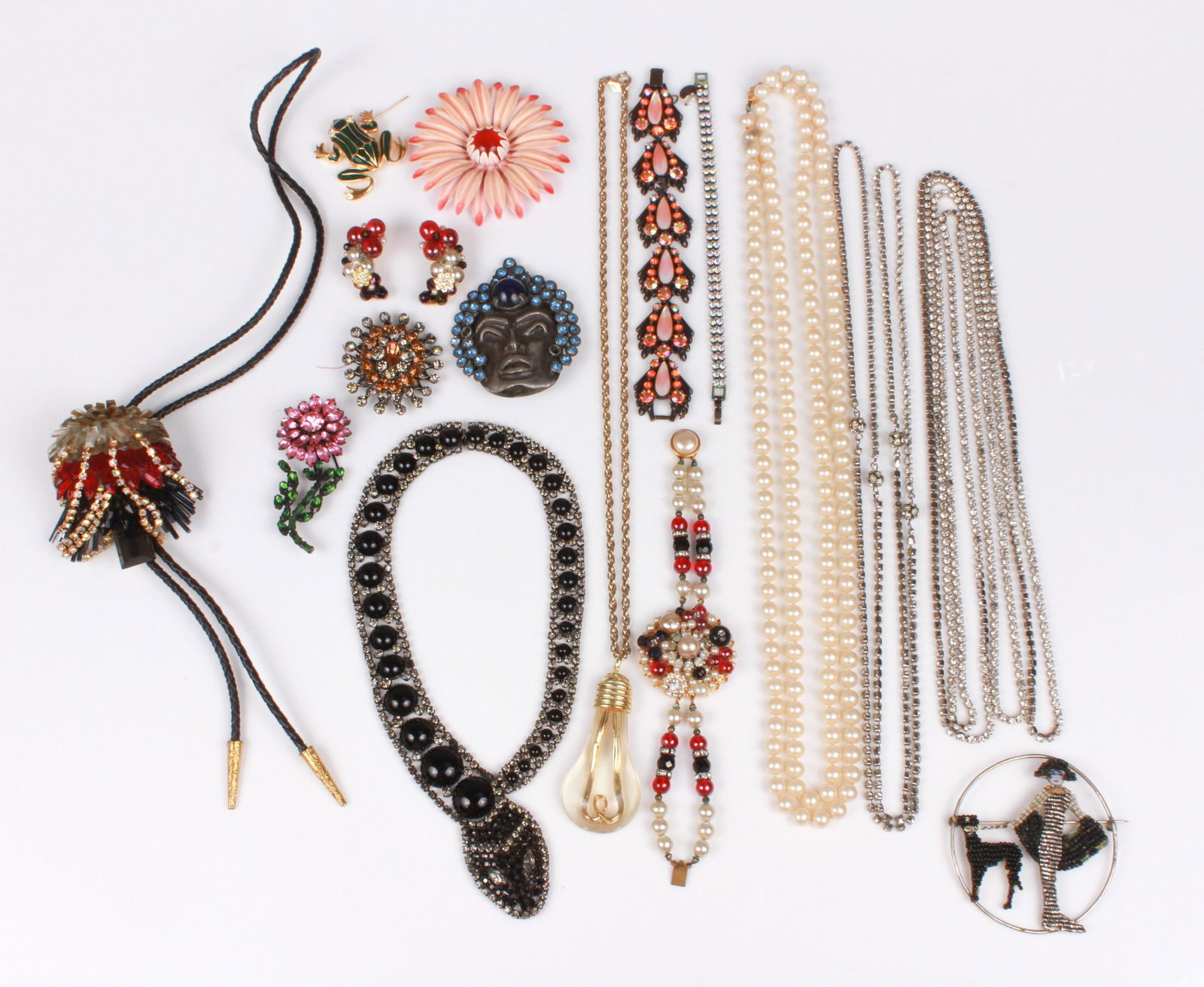 Lot of Vintage Fashion Jewelry (1 of 8)