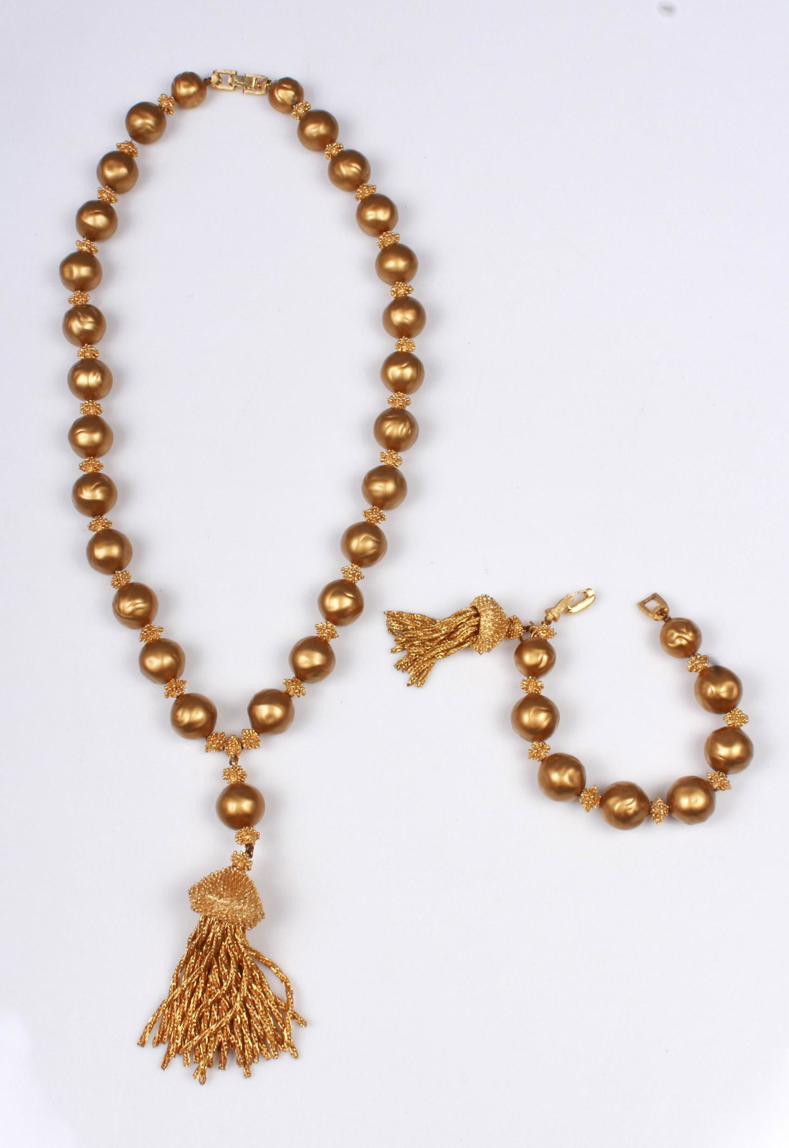 (2) Pc Trifari Gold Bead and Tassel Jewelry Set (1 of 3)