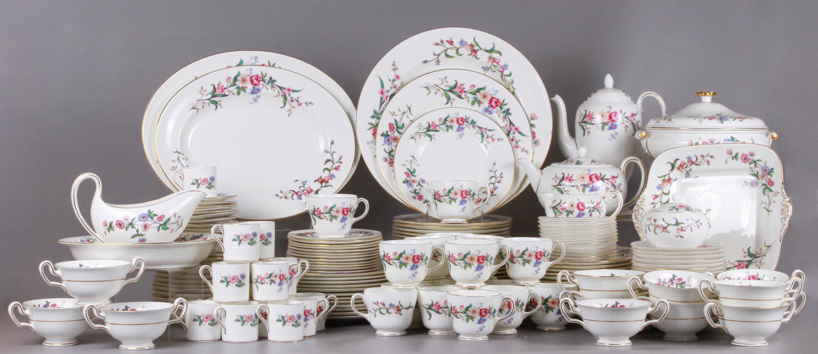 (179) Pcs Wedgwood Devon Springs Dinnerware (1 of 6)