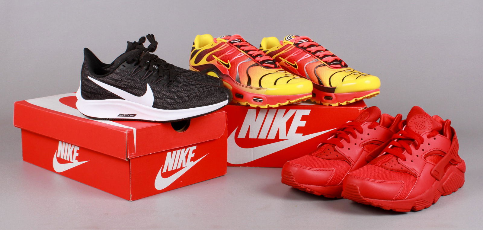 (3) Pair NIB Nike Sneakers (1 of 3)