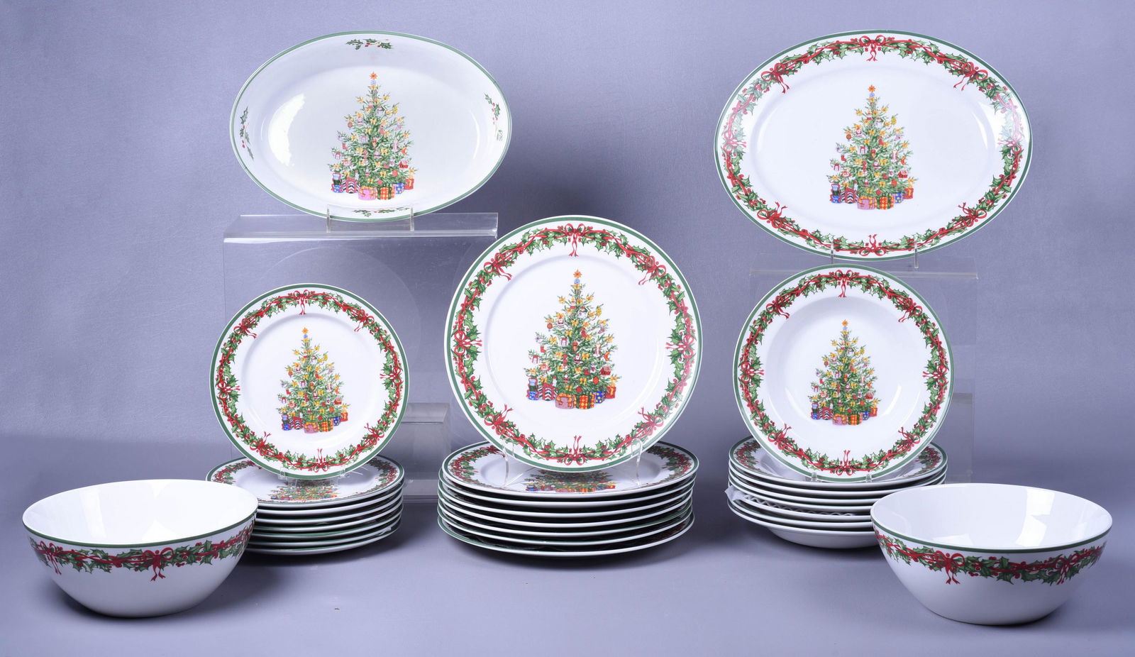 (28) Pcs Christopher Radko Celebrations Dinnerware (1 of 4)