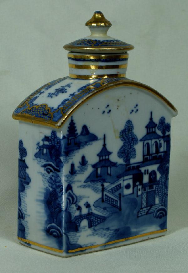 Chinese porclain Nanking tea caddy with decoratio: Chinese porclain Nanking tea caddy with decoration, with a James Galley label to base, 5 1/2" h, c 1775