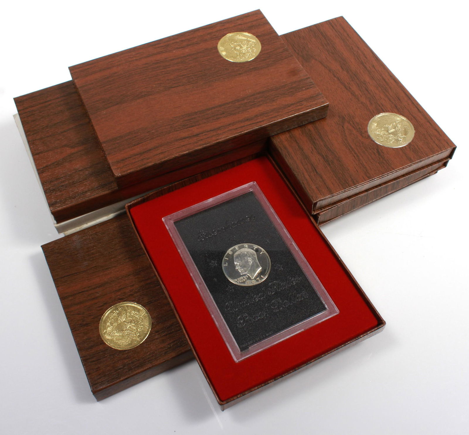 (6) Brown Ikes, (2) 1976 3-Pc Proof: (6) Brown Ikes and (2) 1976 3-pc Proof Sets