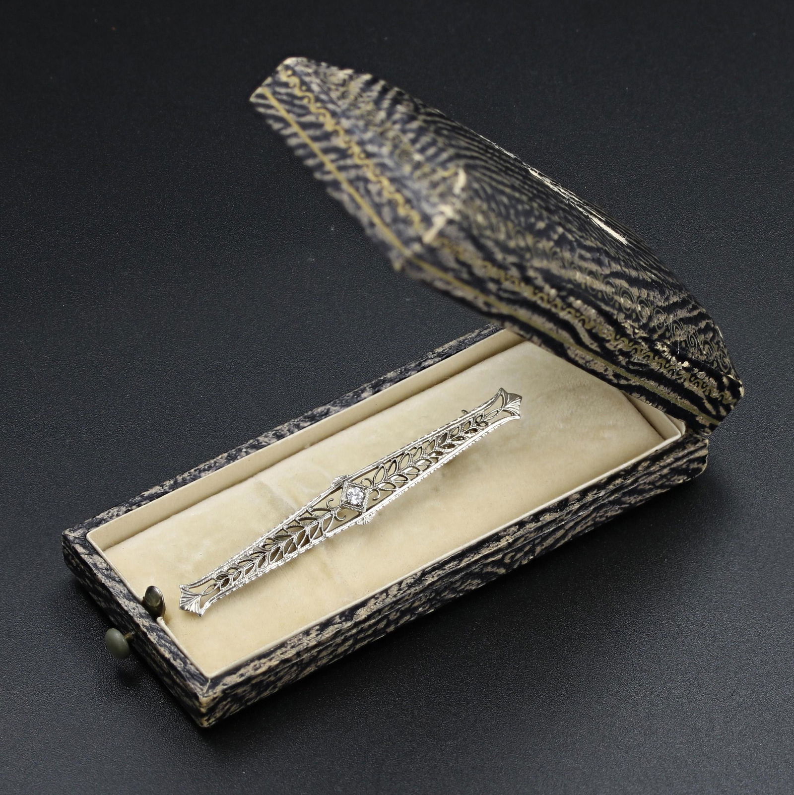10K WG Diamond Bar Brooch Art deco in Box (1 of 3)