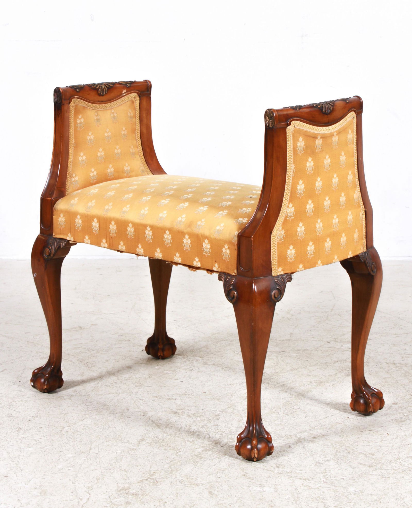 Chippendale style mahogany vanity bench (1 of 3)