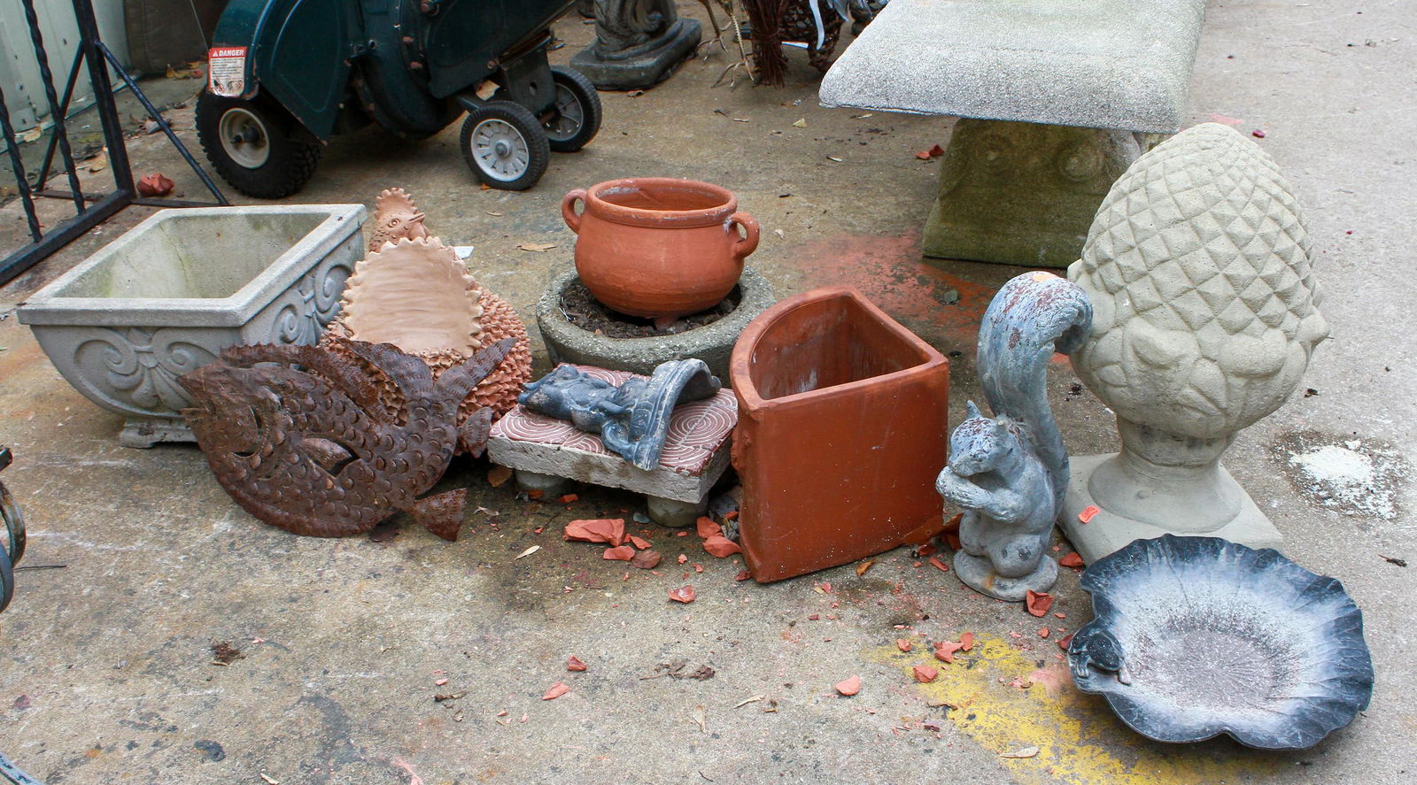 (7) Garden planters and decorative garden items (1 of 4)