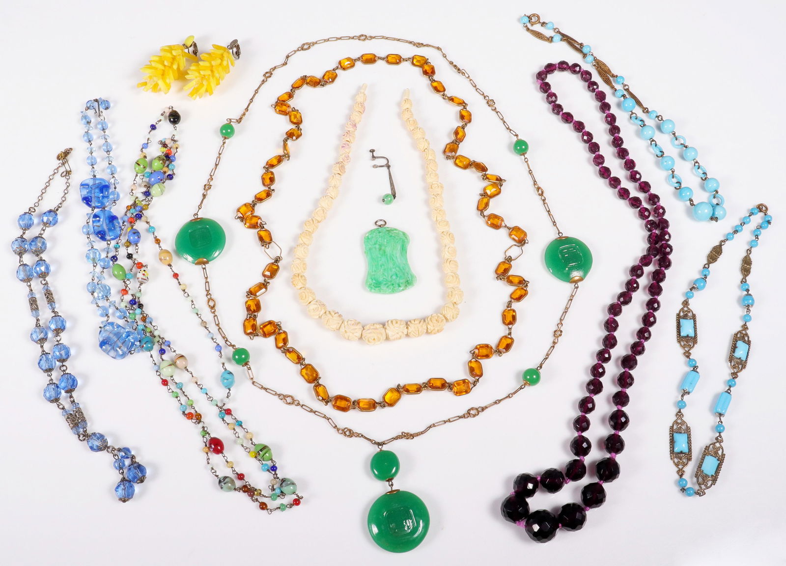 Large lot of Vintage Fashion Jewelry (1 of 4)