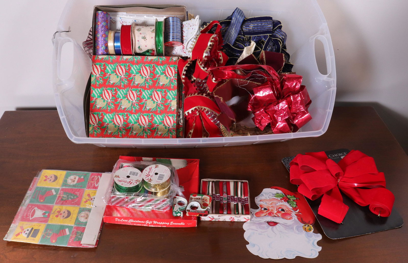 Large Lot of Vintage Christmas Wrapping Paper (1 of 1)