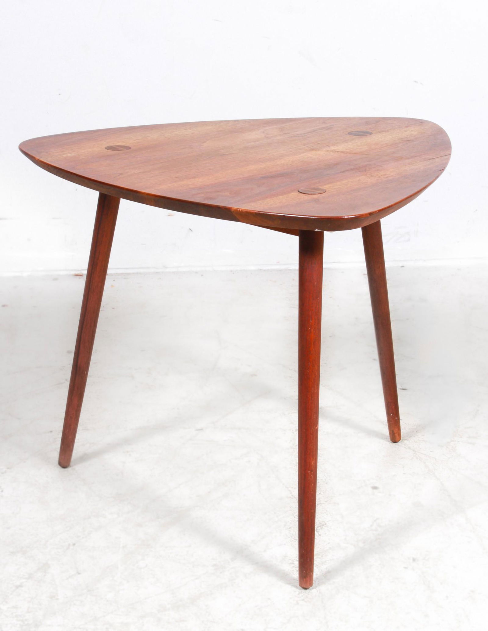 Phillip Lloyd Powell style walnut side table (1 of 3)