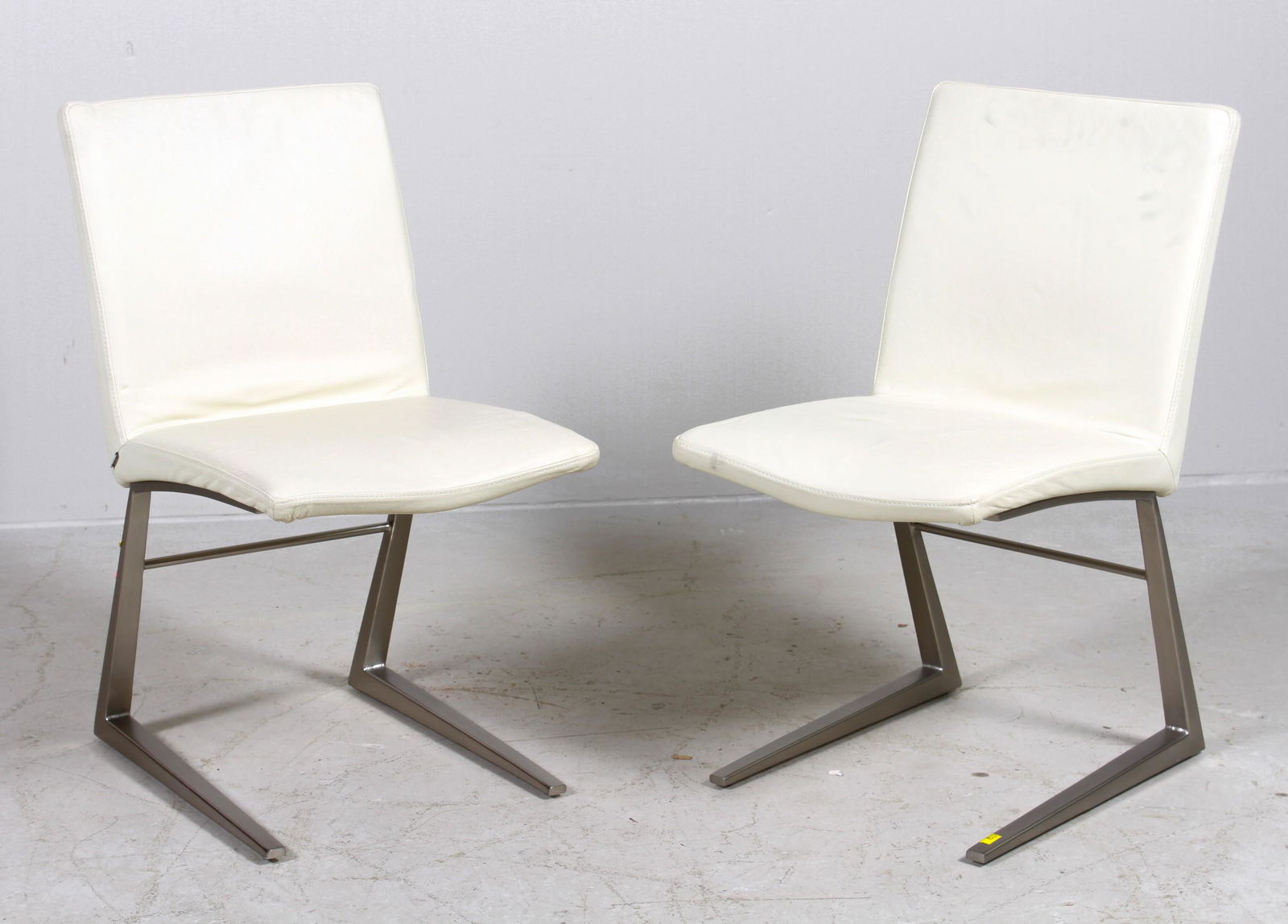 Pair BoConcepts Modern Design chrome and leather dining (1 of 4)