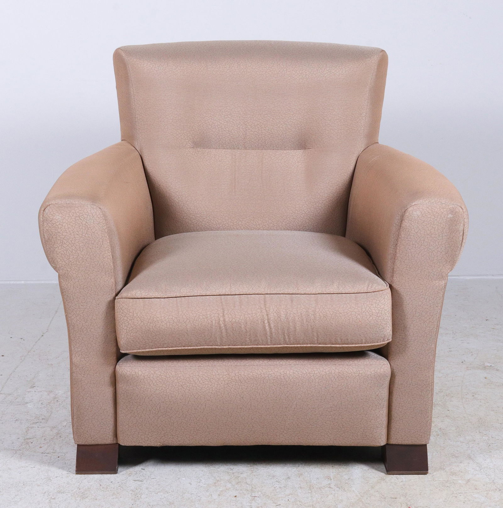 Baker Contemporary upholstered lounge chair (1 of 3)