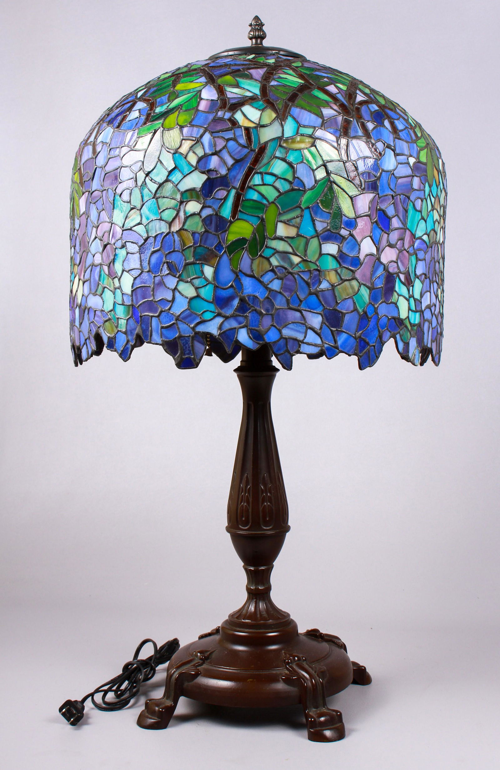 Tiffany Style Stained Glass Wisteria Table Lamp (1 of 1)