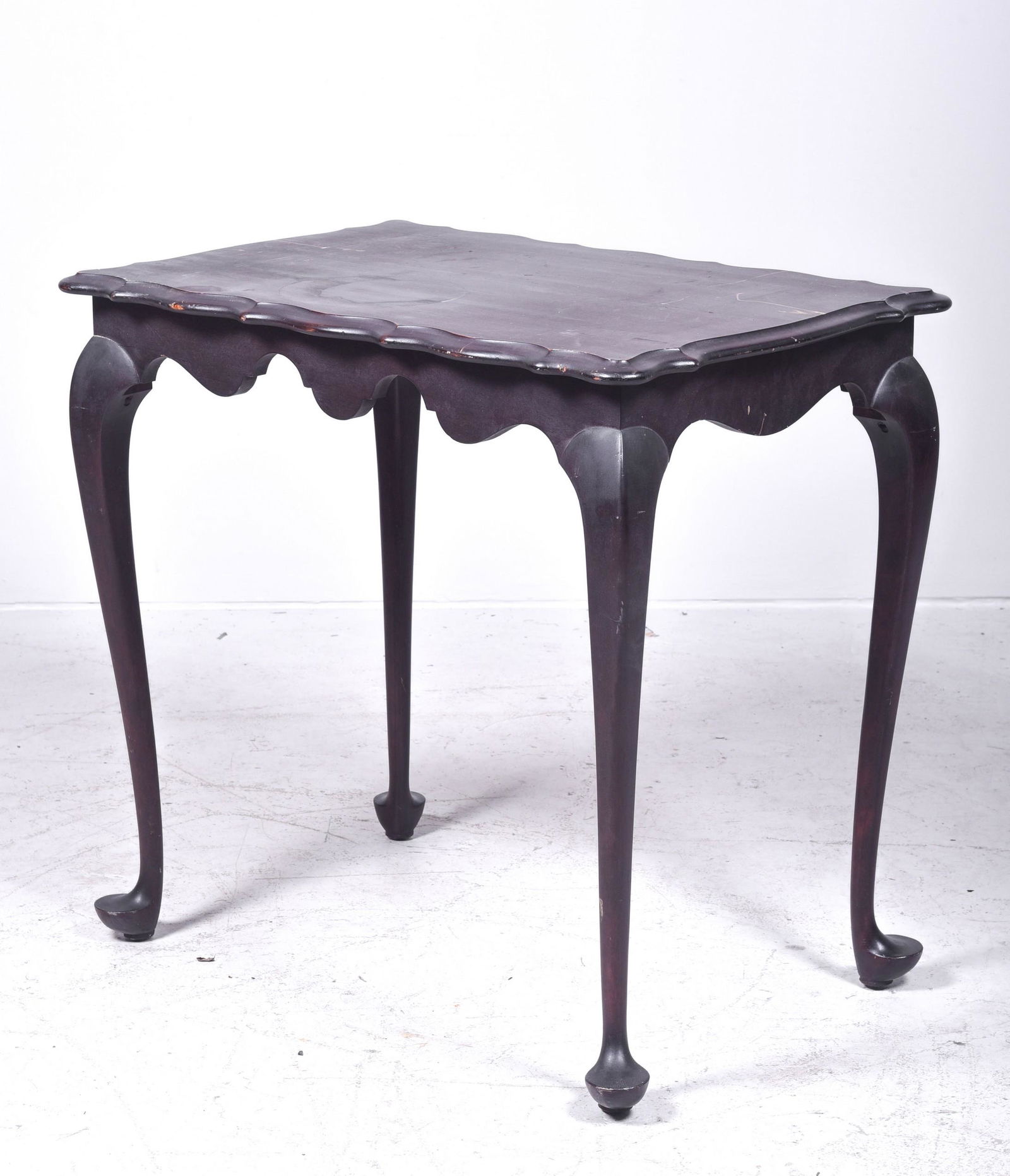 Queen Anne style mahogany tea table (1 of 2)