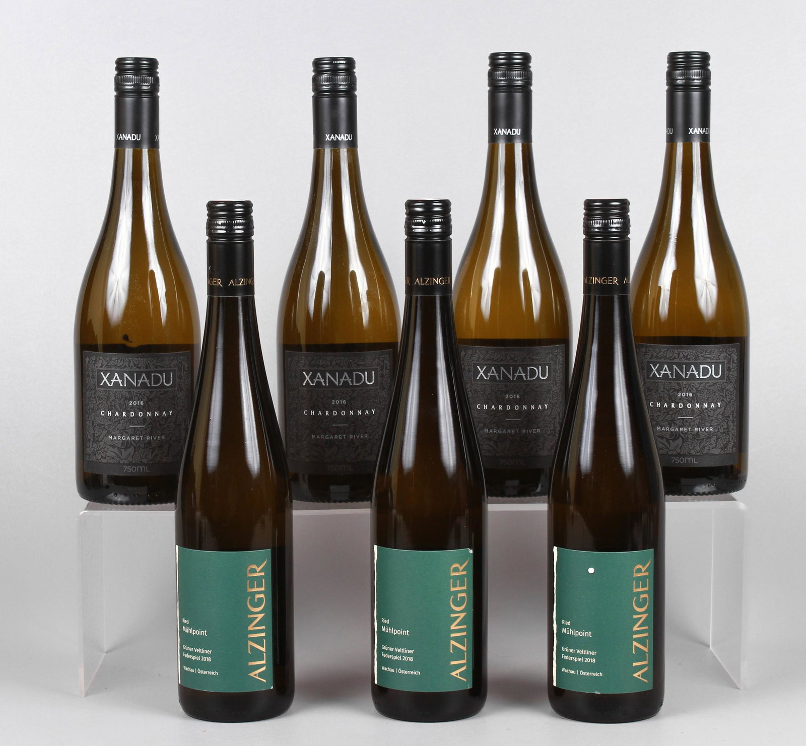 (7) Bottles White Wine: (7) Bottles white wine to include (4) Xanadu Margaret River 2016 Chardonnay and (3) Weingut Alzinger Smaragd Wachau Ried Muhlpoint Gruner Veltliner 2019