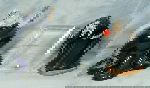 Walt Disney Classics Collection Figurines, Little M: Walt Disney Classics Collection Figurines, Little Mermaid Ursula, Wicked Witch Snow White & the 7 Dwarfs, Take the Apple Deary , tallest 7 1/2", etched glass plaque Ursula Event Oct. 17, 1998 with ori