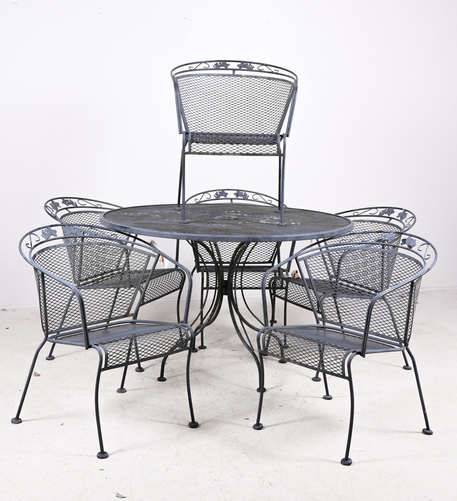 (7) pc Salterini style patio dining set (1 of 3)