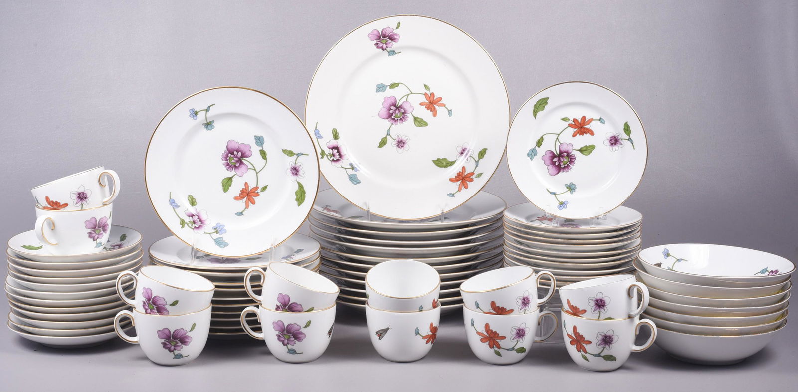 (66) Pcs Royal Worcester Astley Dinnerware (1 of 6)