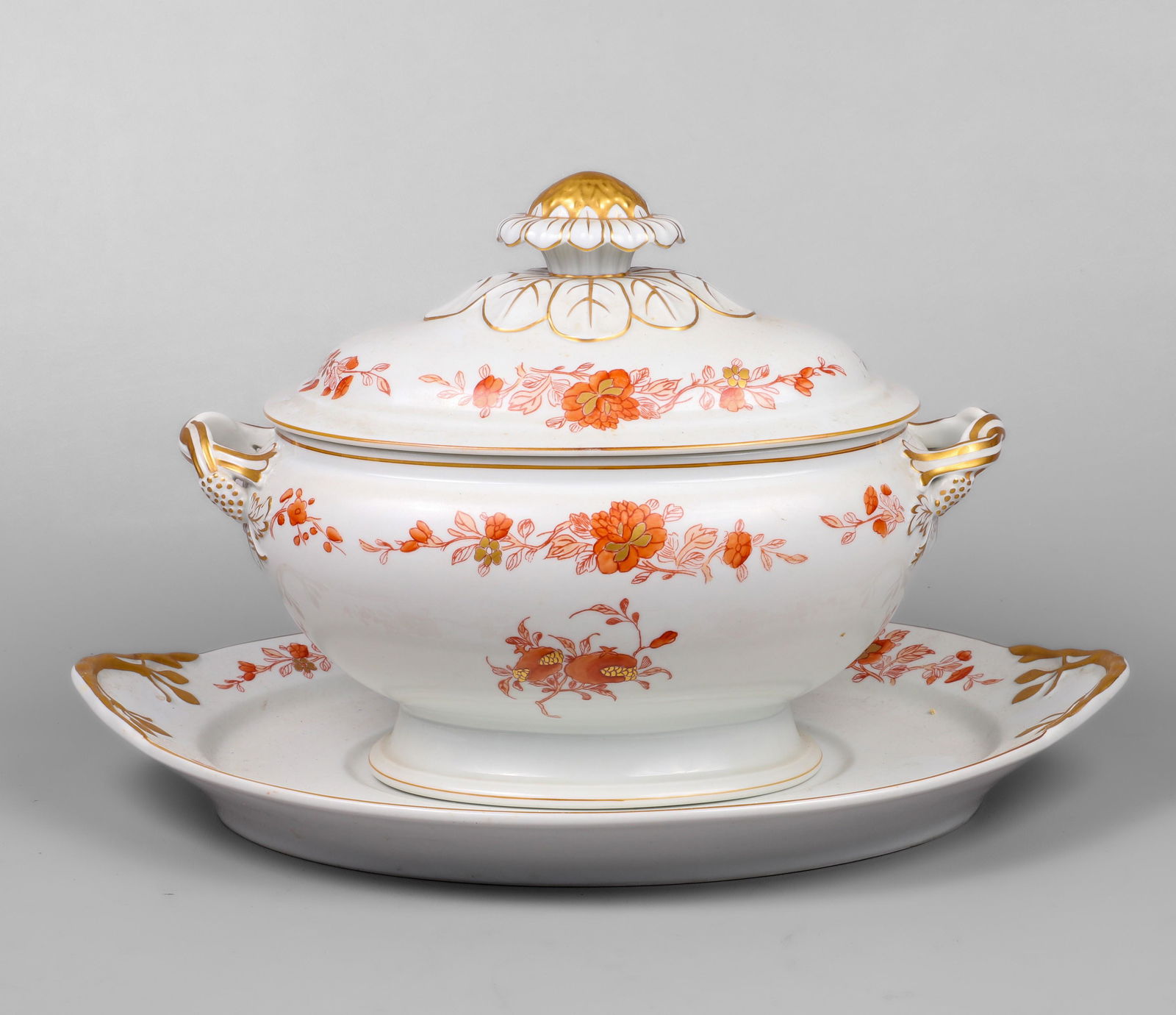 Vista Alegre Mottahedeh Iris Pattern Tureen (1 of 3)