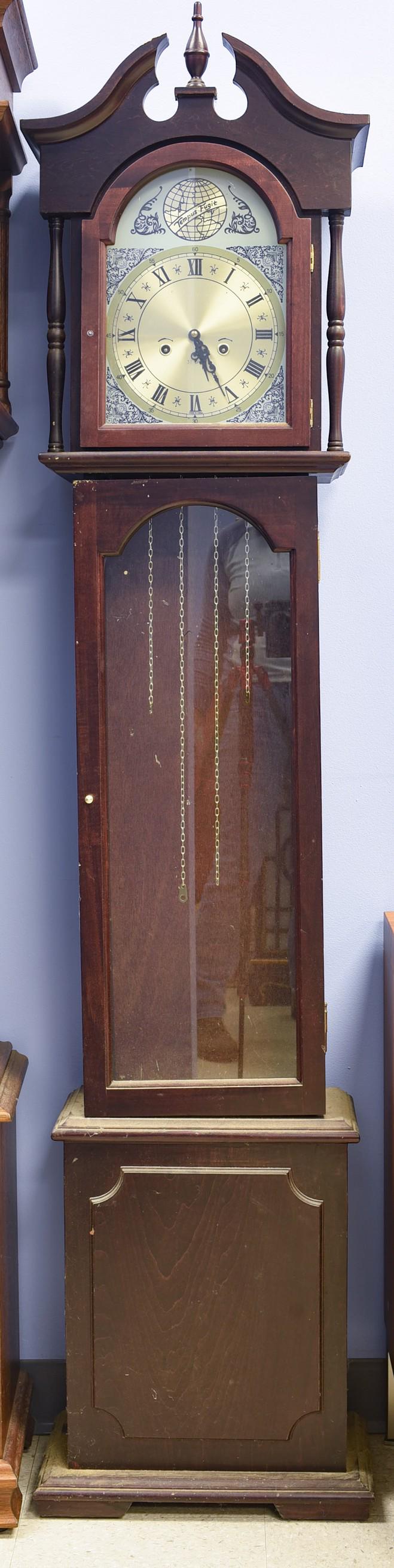 31 day spring driven grandmother clock (1 of 3)