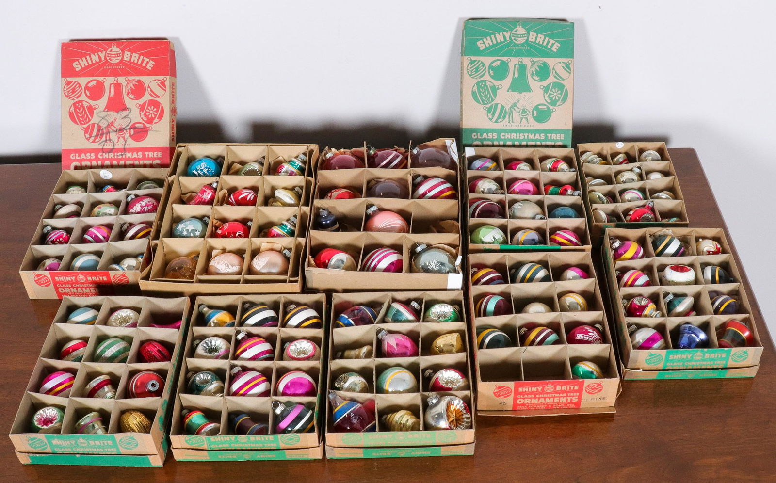 (10) Boxes of vintage glass Christmas ornaments (1 of 3)