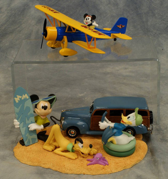(2) Ertl Collectibles, Mickey's Day at the Beach, P: (2) Ertl Collectibles, Mickey's Day at the Beach, Pilot Mickey 1931 Stearman, with original boxes