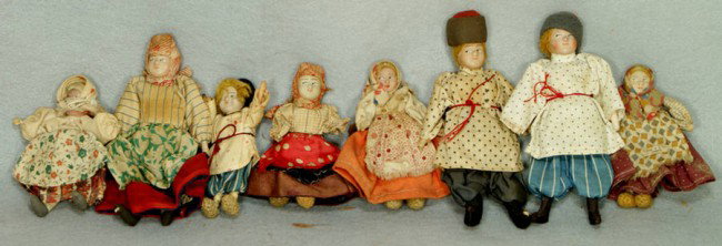 16 Russian dolls, composition heads, 4-6" tall, ea: 16 Russian dolls, composition heads, 4-6" tall, early Soviet era