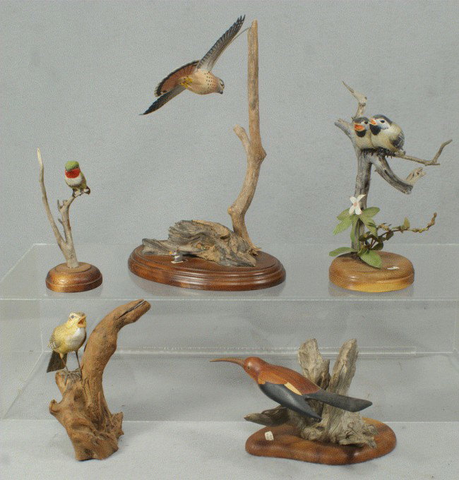 (5) carved and painted miniature birds, (1) each T: (5) carved and painted miniature birds, (1) each Thelma Casanova, Rush Graff, James B Stewart, BK monogram, unsigned, longest 6"