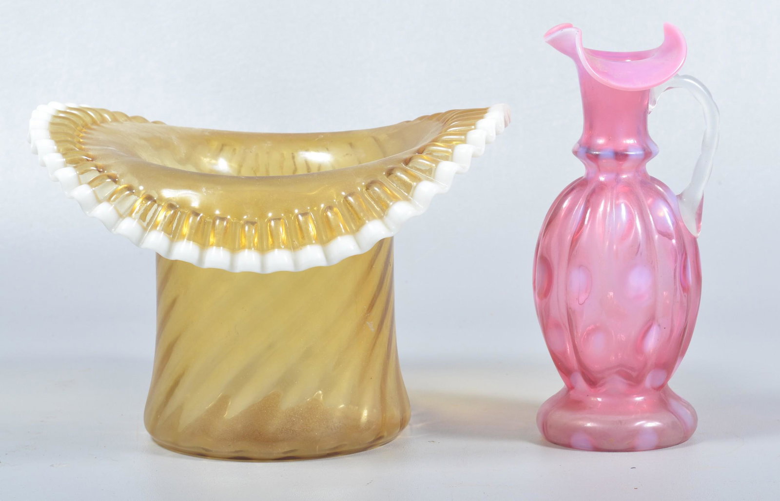 (2) Pcs Fenton Art Glass (1 of 3)
