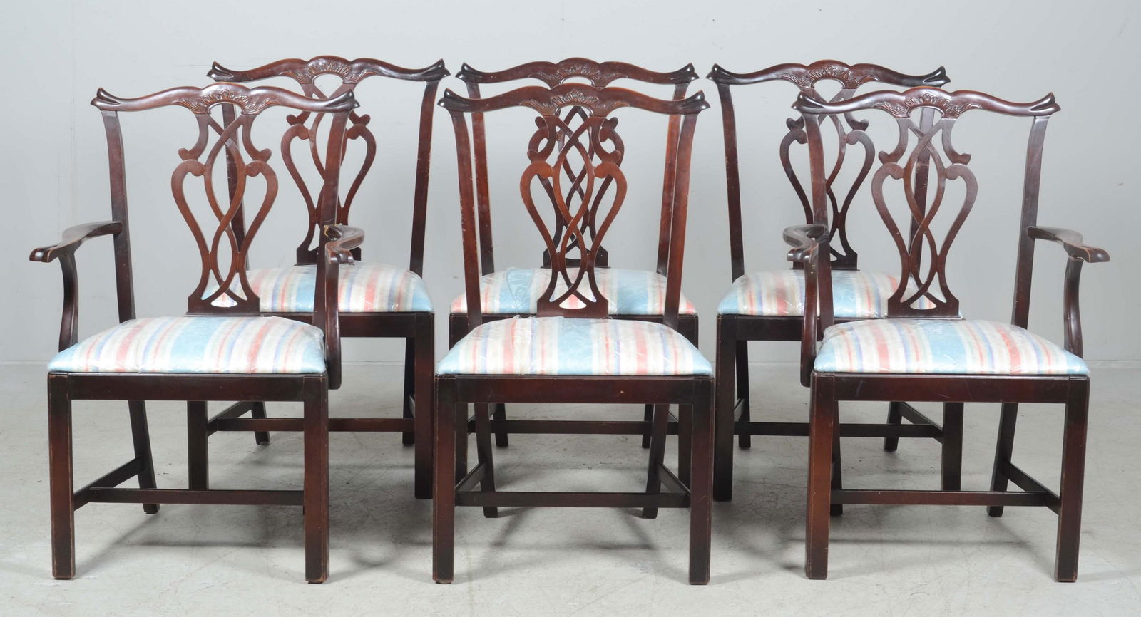 (6) Chippendale style carved mahogany dining chairs (1 of 6)