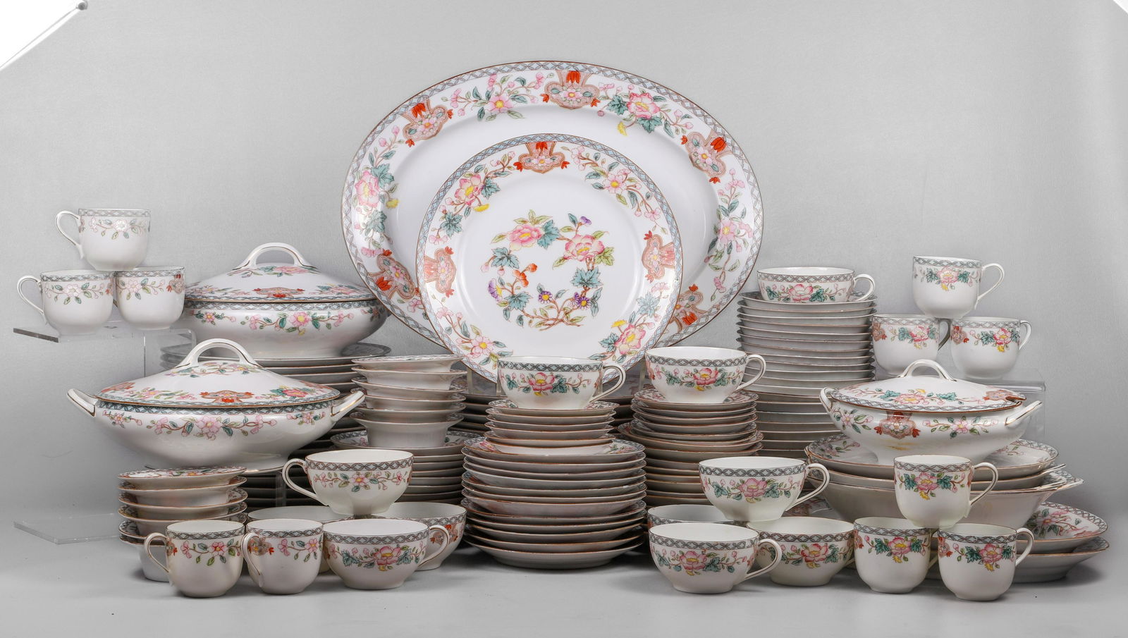 (145) Pcs Noritake Nippon Derby Dinnerware (1 of 6)