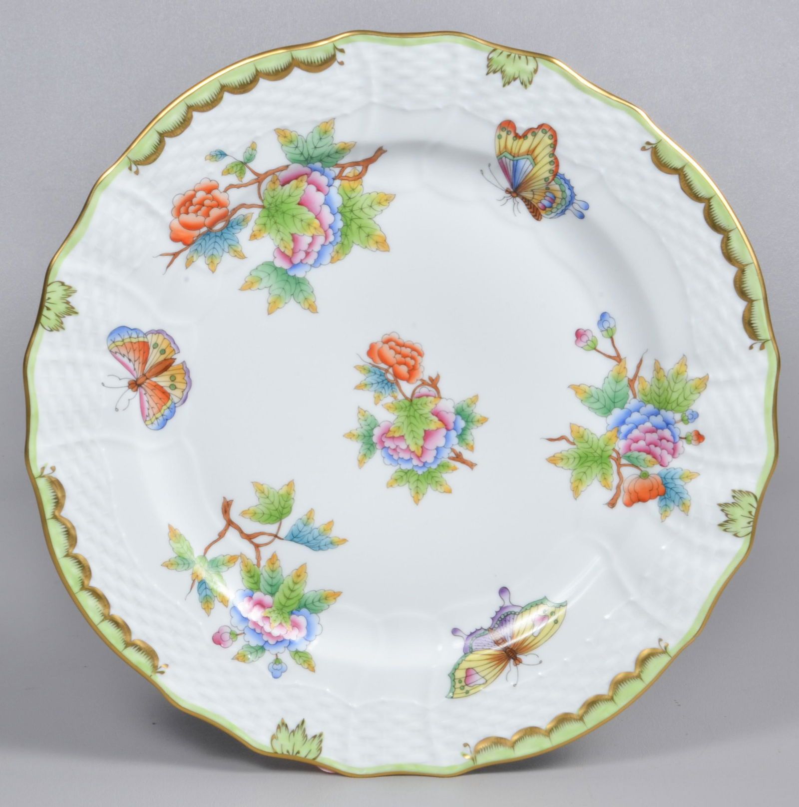 Herend Queen Victoria Serving Plate (1 of 2)