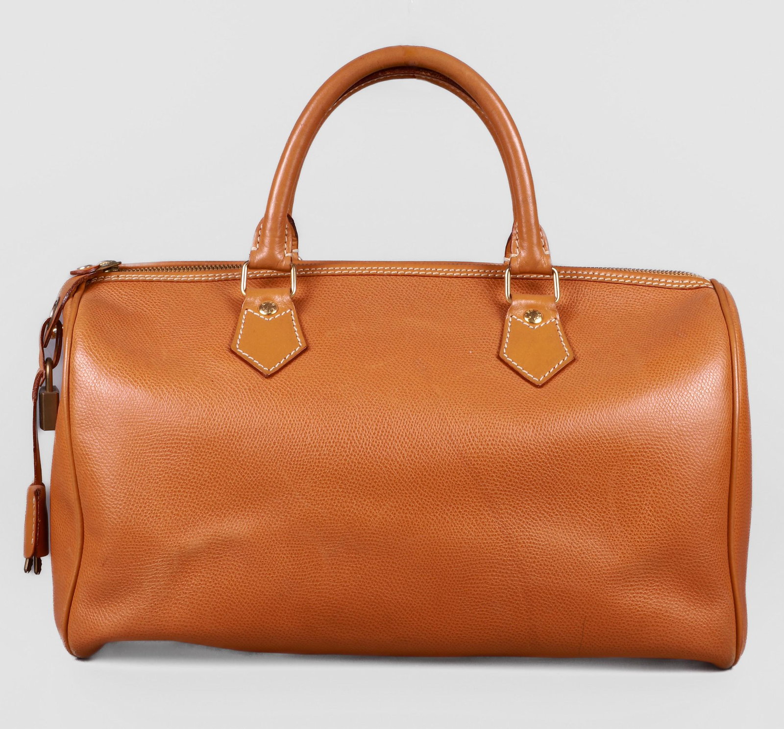 Vintage Brown Leather Etro Doctors Bag: Vintage brown leather Etro Milano doctors bag, textured tan leather bodied bag, matched leather double handles, gold tone hardware including original lock and key with contrast stitching at zipper, cl