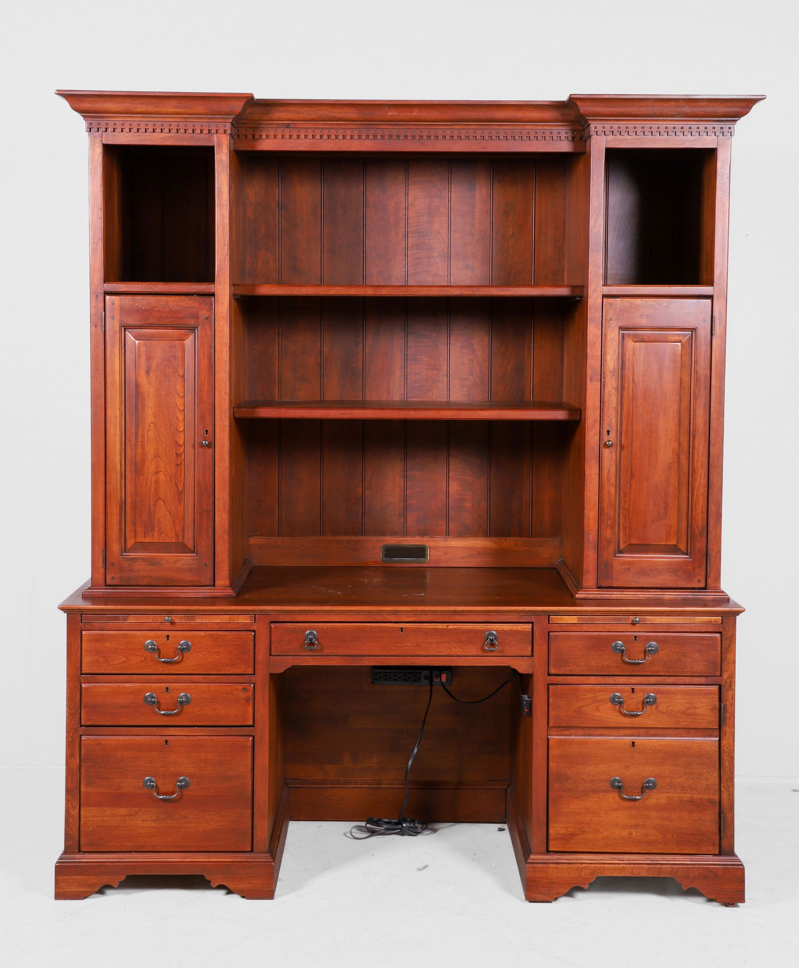 2-pc Bob Timberlake for Lexington cherry executive desk with hutch (1 of 5)
