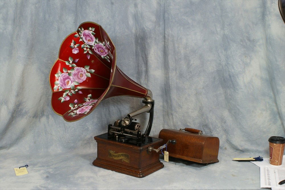 Columbia BKT cylinder record player, repainted fl: Columbia BKT cylinder record player, repainted flowered horn, plays very nicely, original finish with decals
