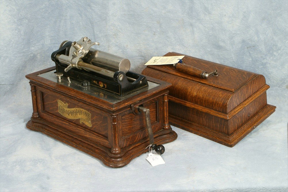 Colombia Model BC cylinder phonograph, 6" mandrel,: Colombia Model BC cylinder phonograph, 6" mandrel, no SN, working order, with crank and reproducer