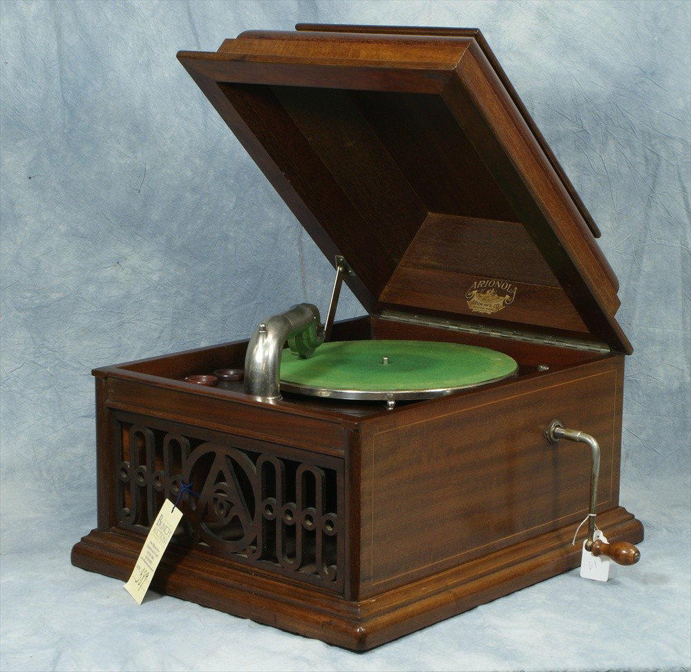 Arionola disc phonograph, nice inlaid mahogany cas: Arionola disc phonograph, nice inlaid mahogany case, plays