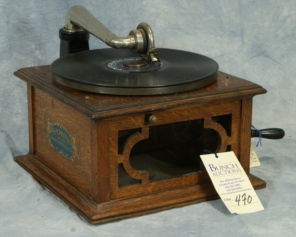 United Symphony disc phonograph Model B, good con: United Symphony disc phonograph Model B, good condition, good playing condition, no SN