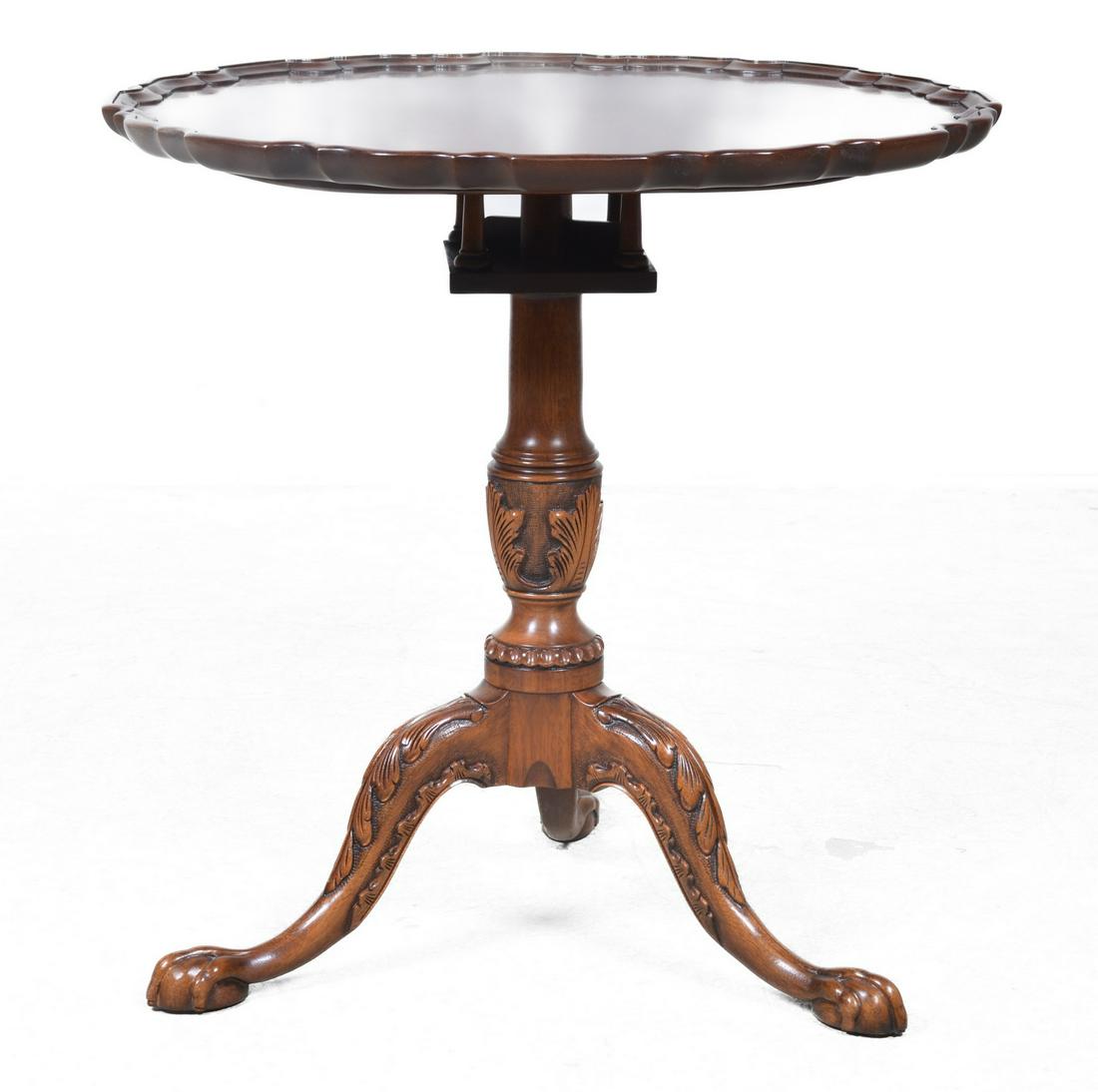 Henkel Harris Chippendale style mahogany candle stand (1 of 5)