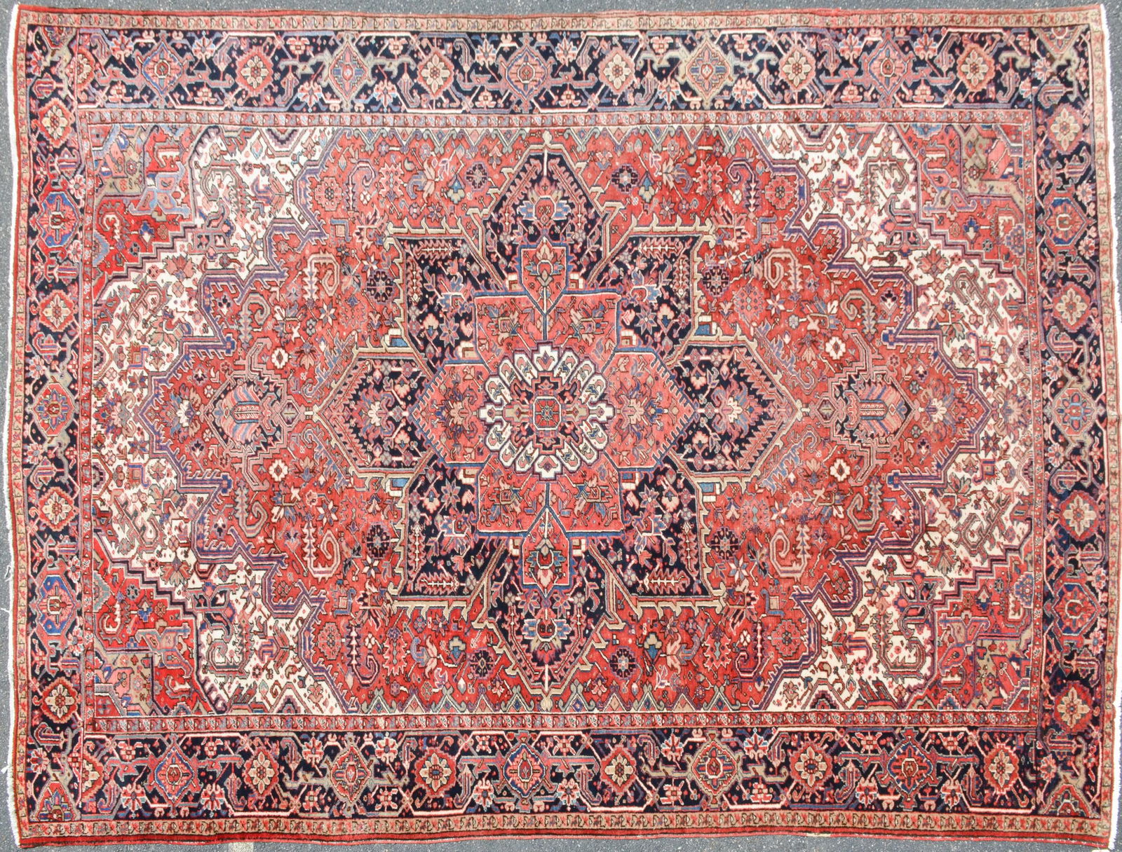 10'10" X 14'3" Persian Heriz Rug (1 of 8)