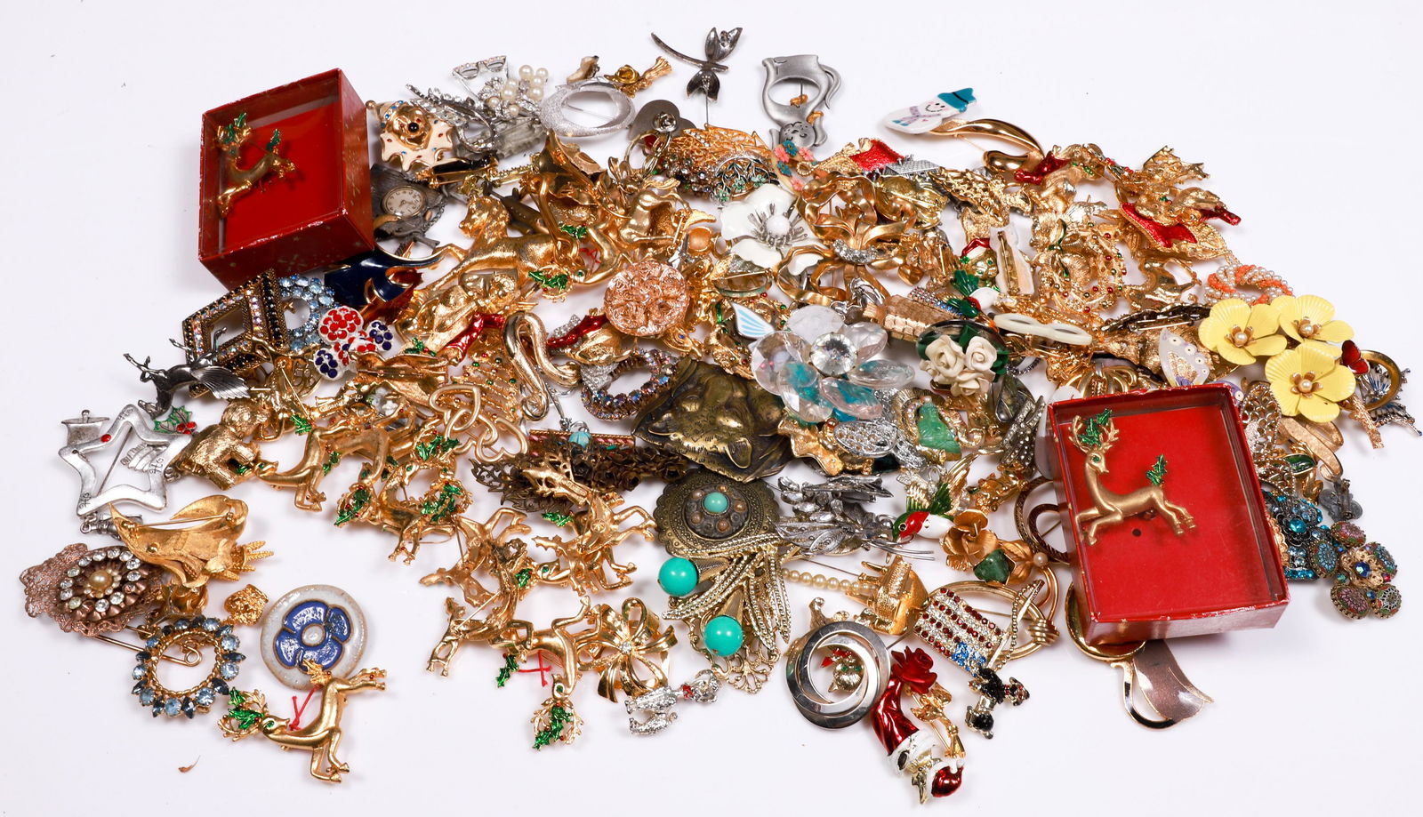 Large Vintage Brooch Group (1 of 6)