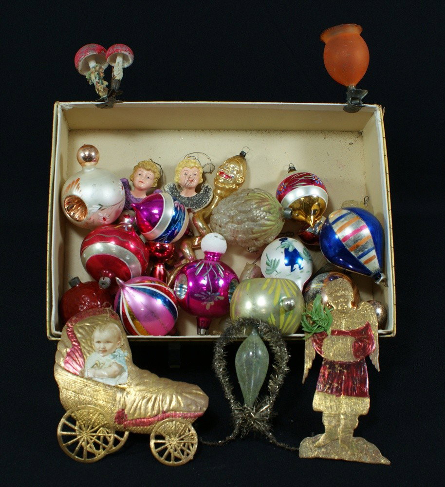 27 Early Christmas Ornaments.: 27 Early Christmas Ornaments.