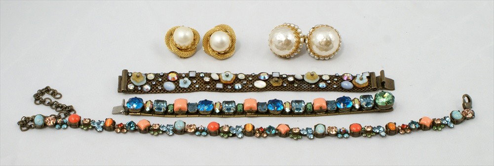 (3) Sorrelli costume pieces, 2 bracelets, 1 neckla: (3) Sorrelli costume pieces, 2 bracelets, 1 necklace, multicolored stones, with 2 pr signed earrings, Haskell & Schiaperelli