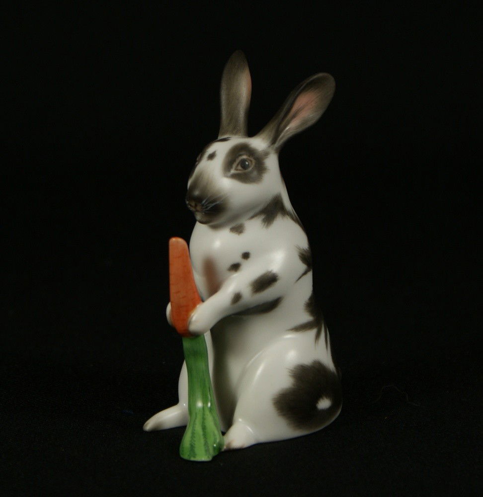 Herend porcelain rabbit figurine, 15862-0-00/MCD EK: Herend porcelain rabbit figurine, 15862-0-00/MCD EK, 314, 4" tall