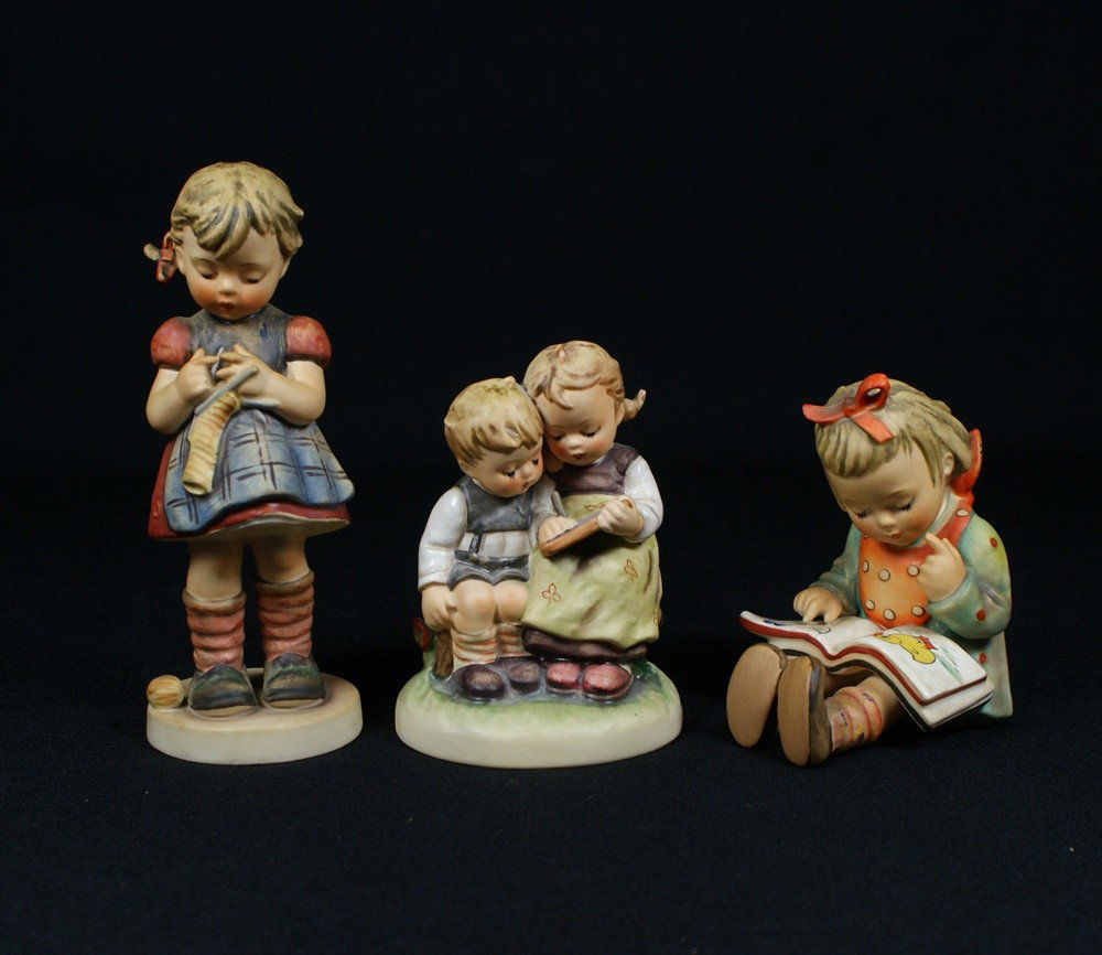 (3) Hummel figurines, 346 "Smart Little Sister", : (3) Hummel figurines, 346 "Smart Little Sister", modern mark, 4 1/2" tall, 255 "Stitch in Time", 3-Line, 6 1/2" tall, 8 "Book Worm", Stylized Bee, 4 1/4" tall
