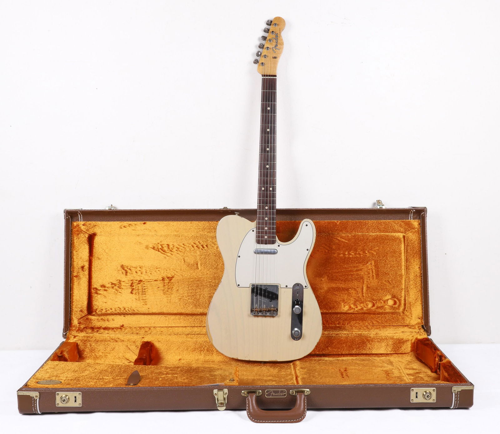 Fender Custom Shop Relic Telecaster (1 of 7)