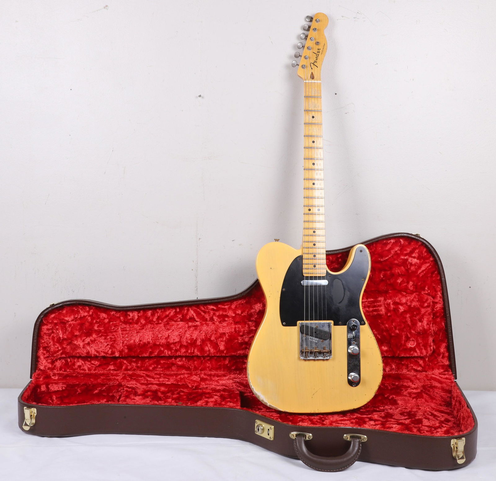 Fender Custom Shop Relic S-1 Telecaster (1 of 8)