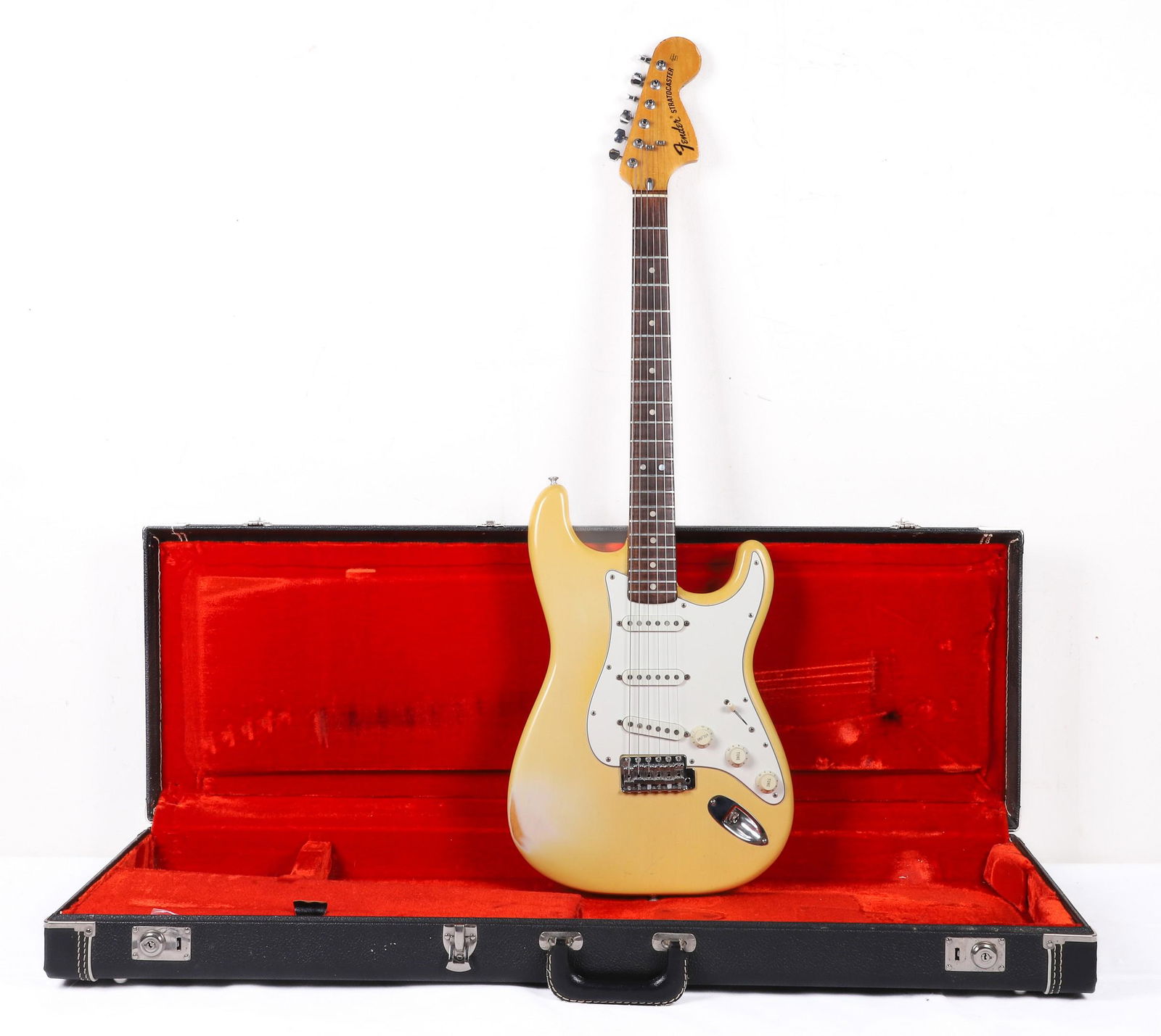 1975 Fender Stratocaster (1 of 7)