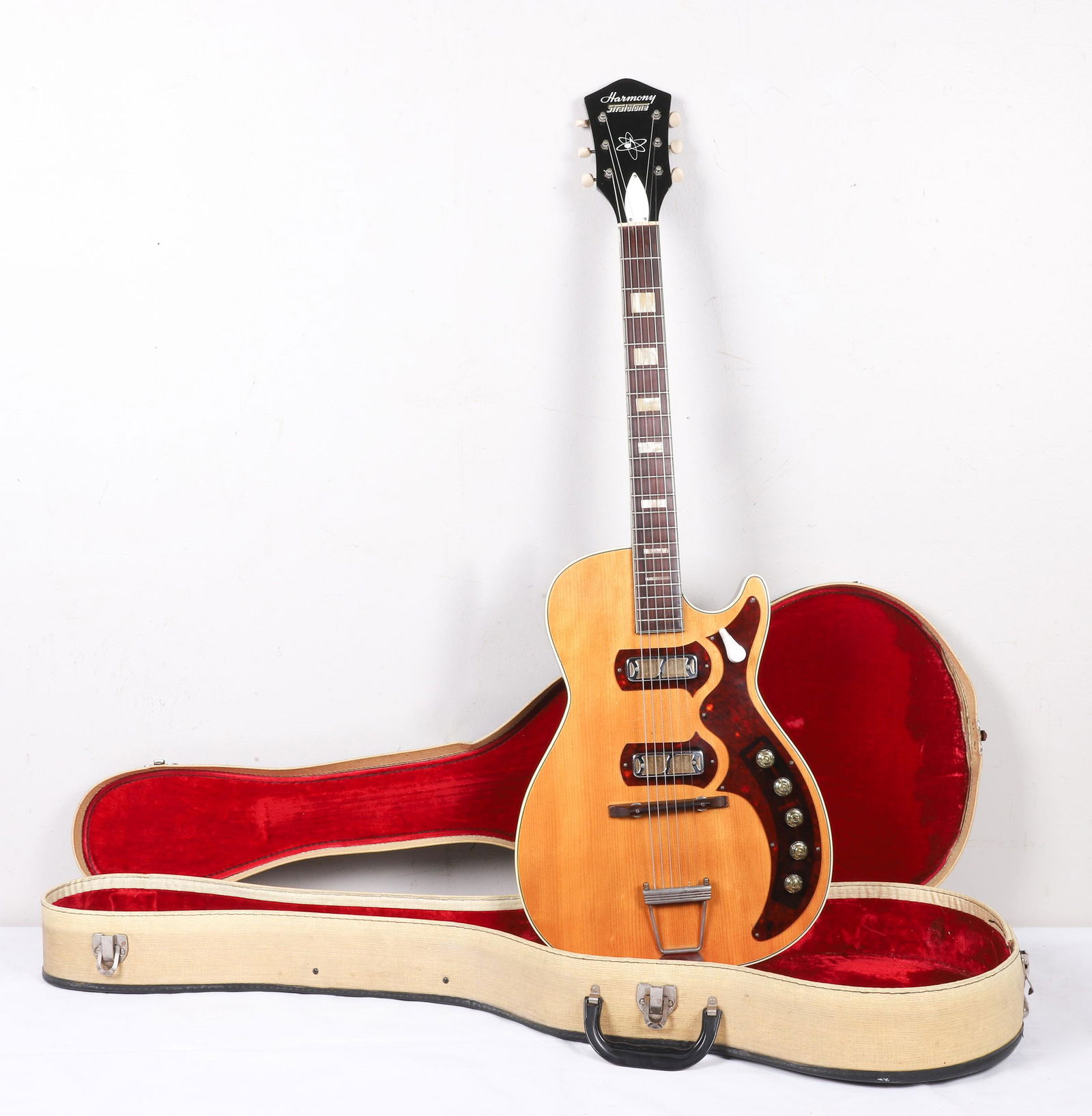 Vintage Harmony Statotone Jupiter Guitar (1 of 4)